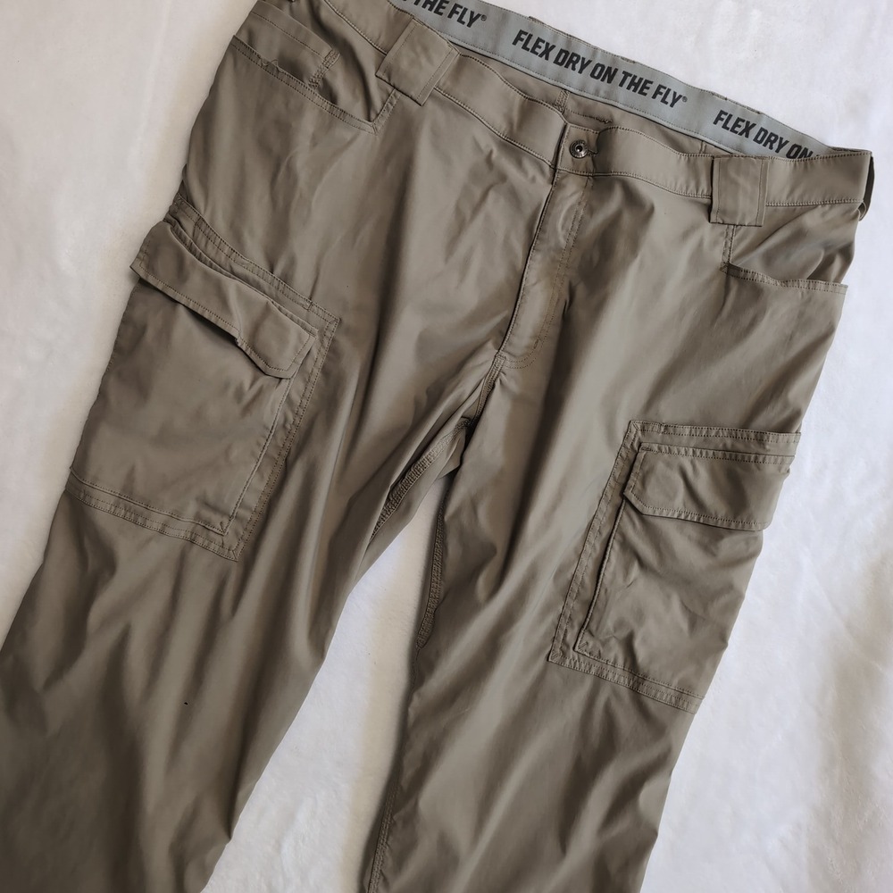 Duluth Trading Flex Dry on the Fly Cargo Pants Mens 46x30 Khaki Relaxed Stretch
